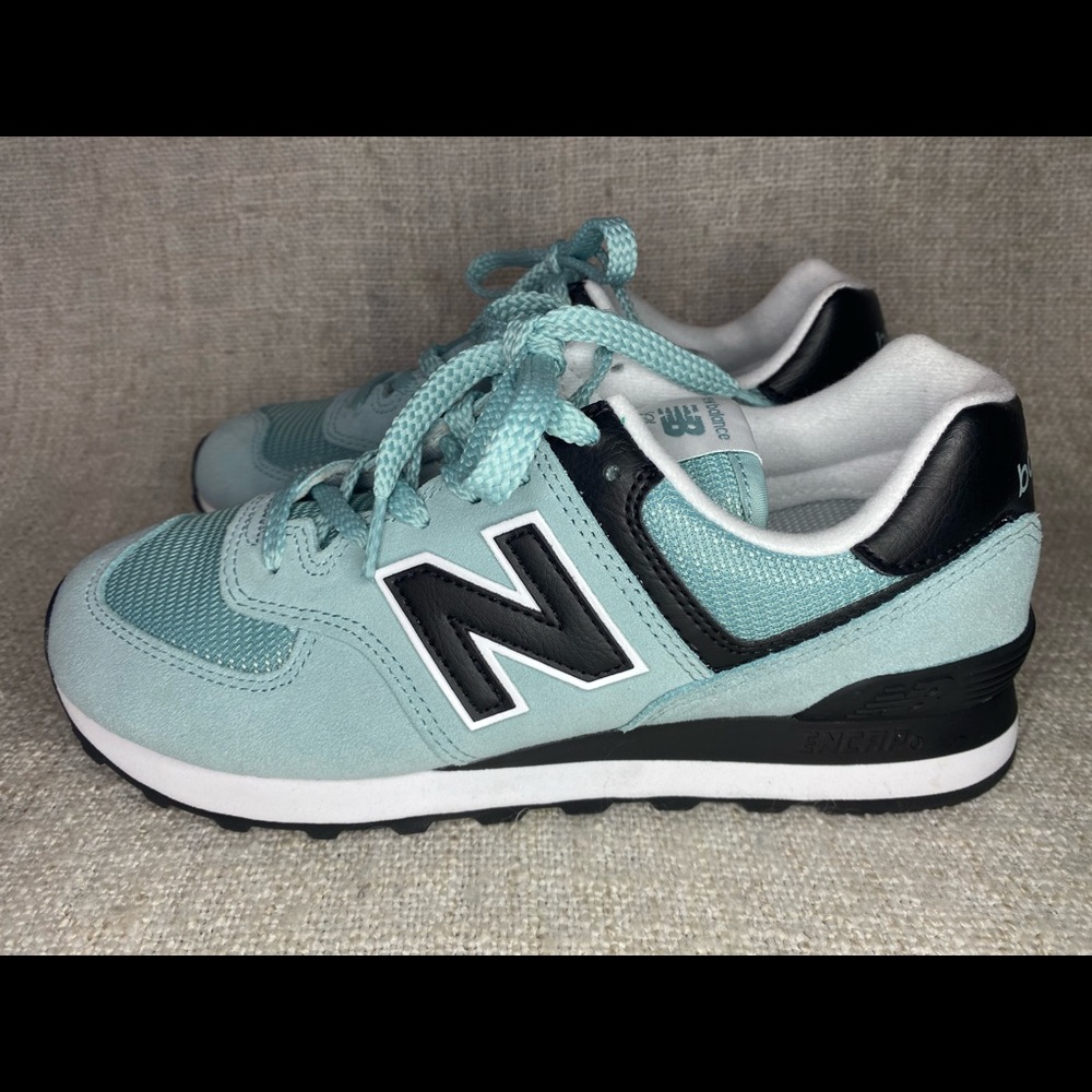 Women’s New Balance 574